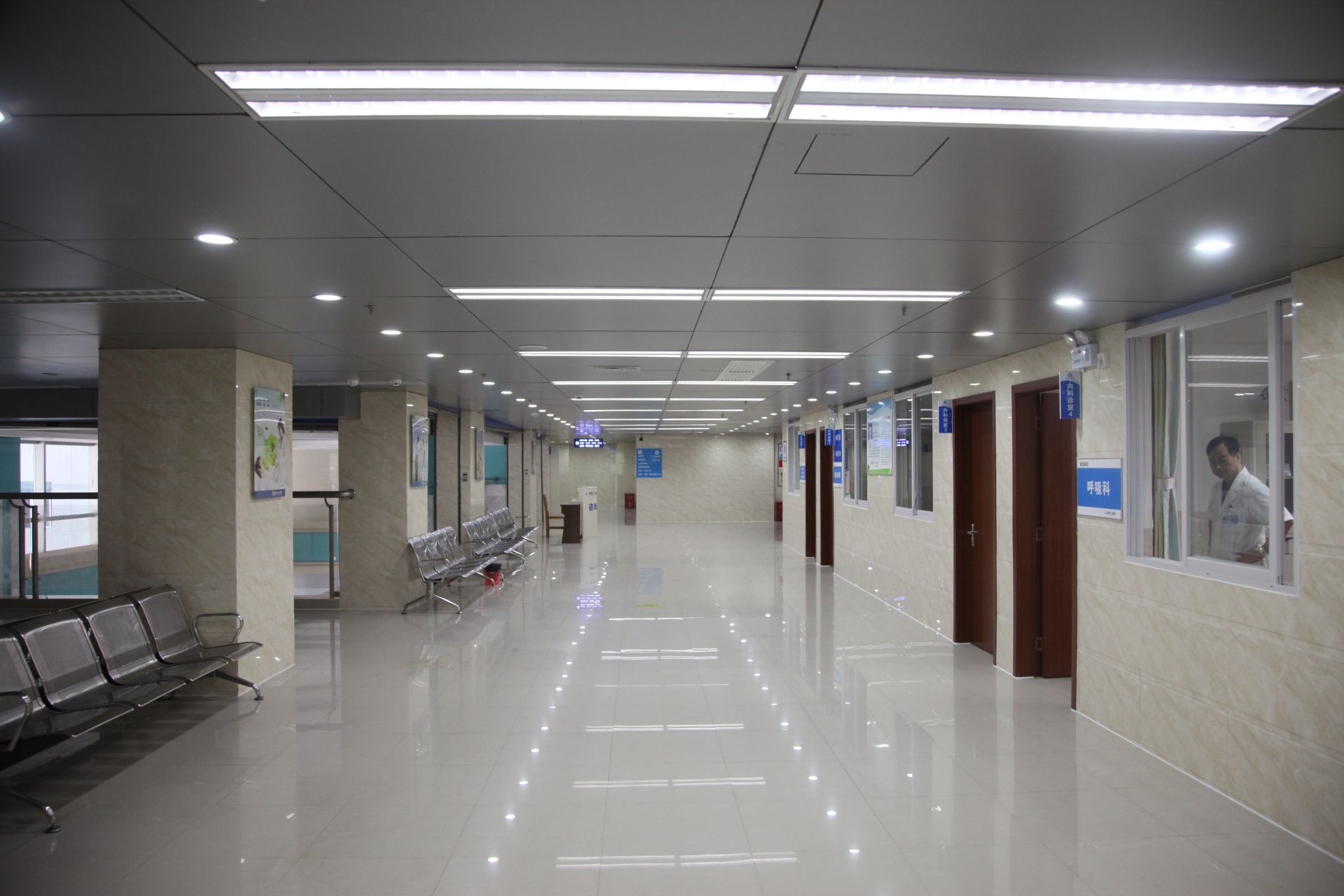 防城区人民医院室内实图.JPG CQ9电子·(中国)唯一官方网站